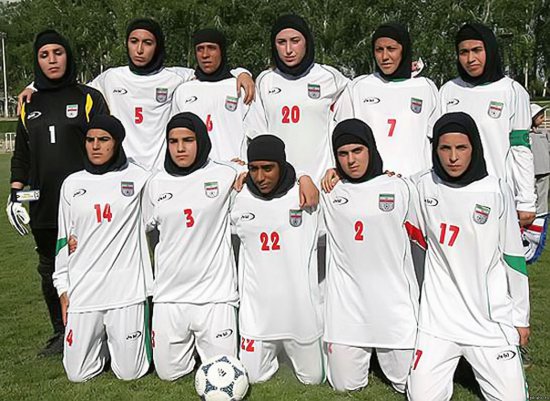 Восемь игроков из женской сборной Ирина по футболу оказались мужчинами