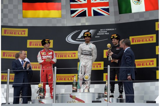 Британец Льюис Хэмилтон стал победителем Гран-при России